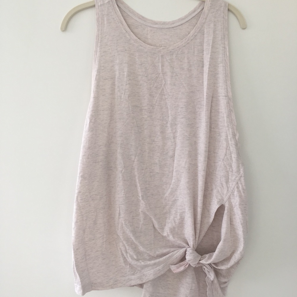 Lululemon front knot tee size 8